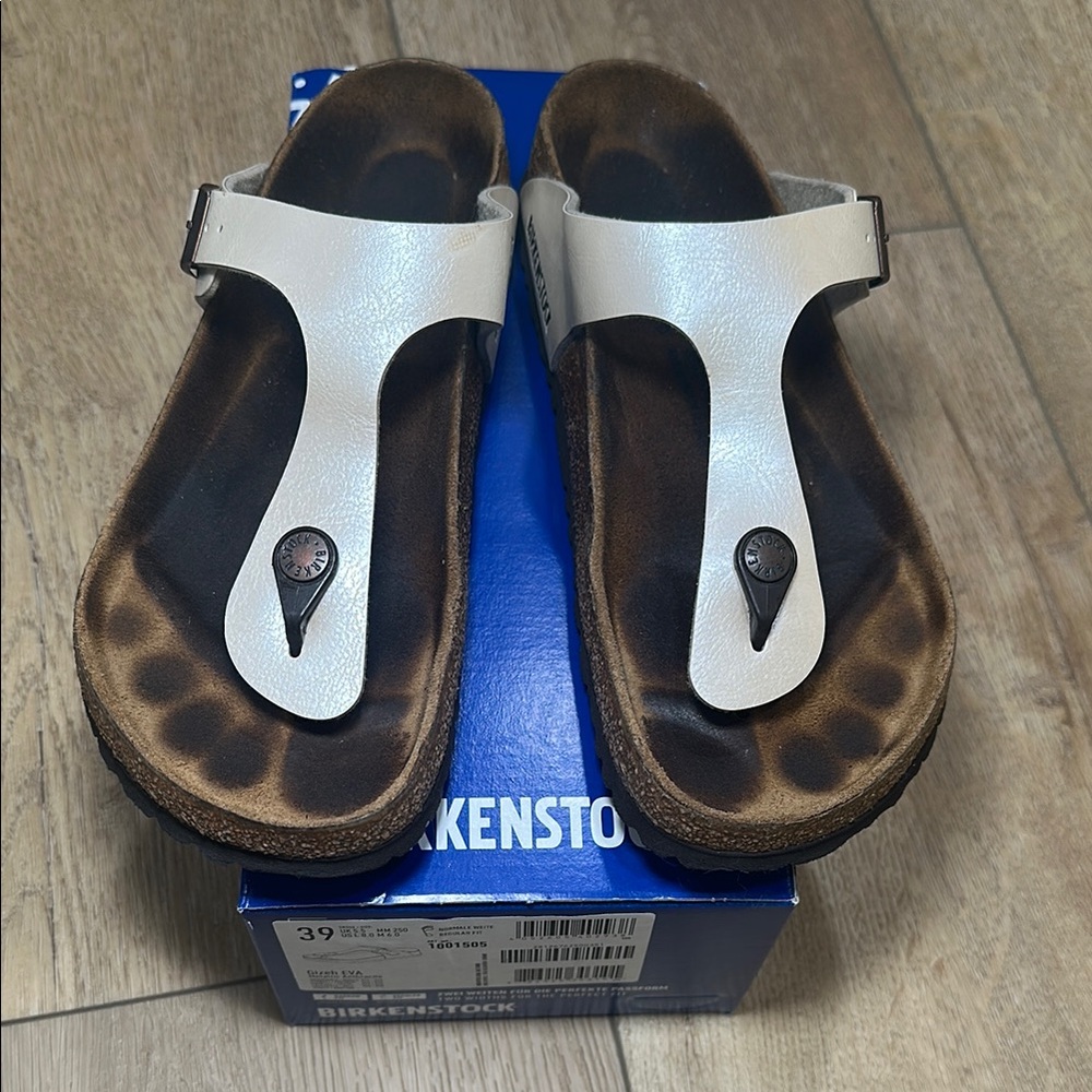 Birkenstock Gizeh Metallic Sandal size 39
